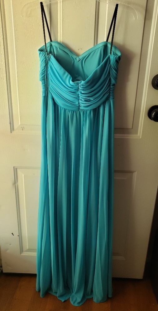 Prom Dress - Picture 4 of 8